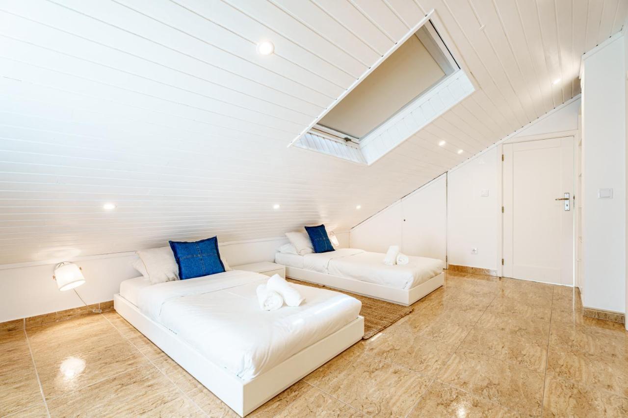 Charming Nazare Apartment-1 Minute To The Beach Zewnętrze zdjęcie